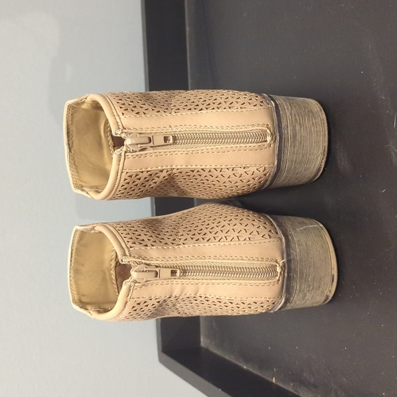Bamboo tan ankle boots - Picture 3 of 4